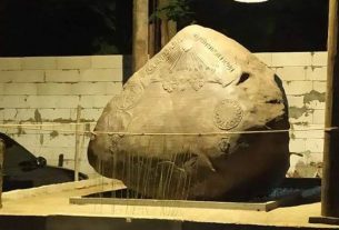 Fenomena Munculnya Kerajaan Fiktif