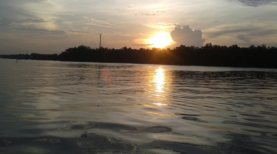 Menjaga Sungai dan Laut di Keluraharan Mendahara Ilir