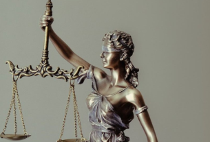 Hukum dalam Negara Hukum